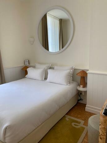 Imagen general del Hotel LILOU. Foto 21