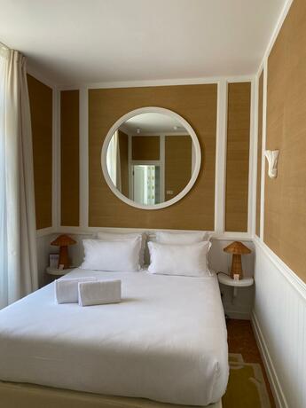 Imagen general del Hotel LILOU. Foto 22