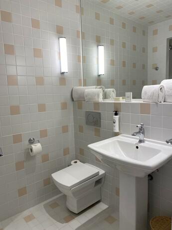 Imagen general del Hotel LILOU. Foto 25