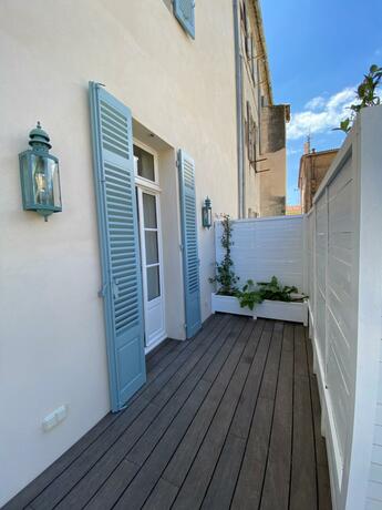 Imagen general del Hotel LILOU. Foto 40