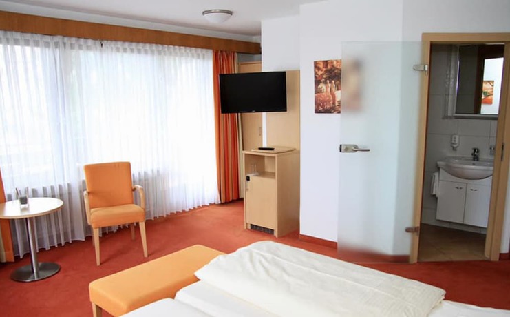 Imagen de la habitación del Hotel LILTON Hotel Zuffenhausen. Foto 11