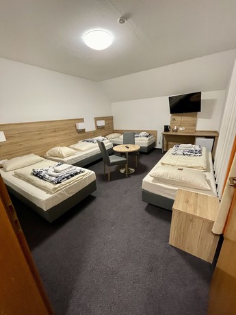 Imagen de la habitación del Hotel LILTON Hotel Zuffenhausen. Foto 14