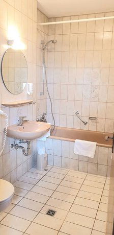 Imagen de la habitación del Hotel LILTON Hotel Zuffenhausen. Foto 16