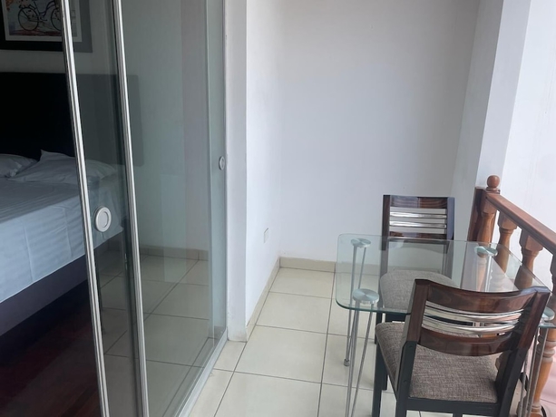 Imagen de la habitación del Hotel LIMA HOUSE MILANI. Foto 9