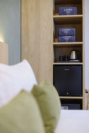 Imagen de la habitación del Hotel LIMNI Boutique Experience. Foto 7