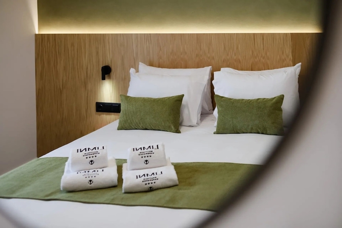 Imagen de la habitación del Hotel LIMNI Boutique Experience. Foto 13