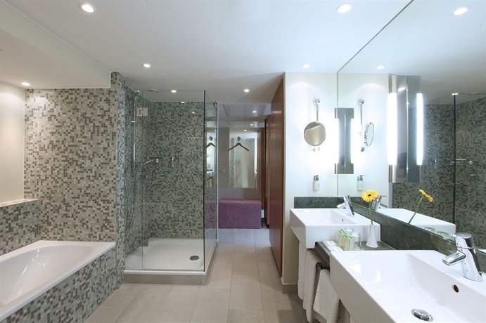 Imagen de la habitación del Hotel LINDNER AM KU'DAMM. Foto 6