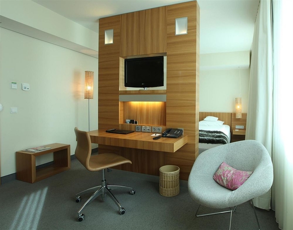 Imagen de la habitación del Hotel LINDNER AM KU'DAMM. Foto 8