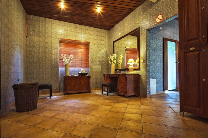 Imagen de los interiores del Hotel LITWOR. Foto 9