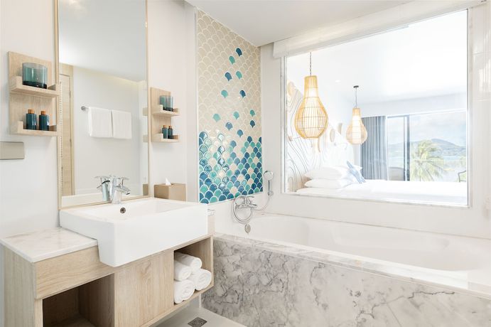 Imagen de la habitación del Hotel LIV Hotel Phuket Patong Beachfront. Foto 2