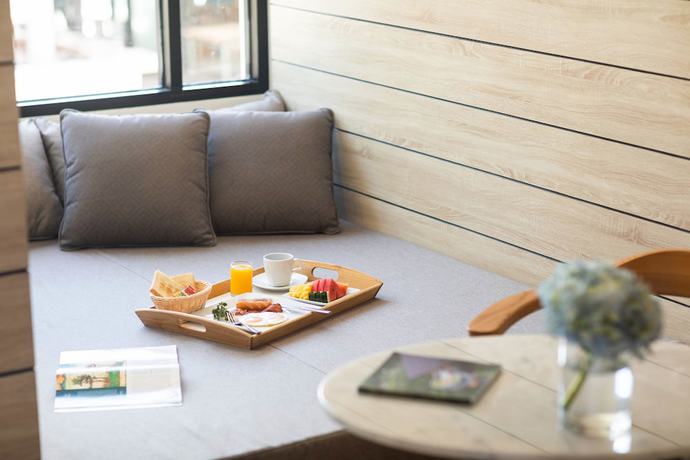 Imagen de la habitación del Hotel LIV Hotel Phuket Patong Beachfront. Foto 11