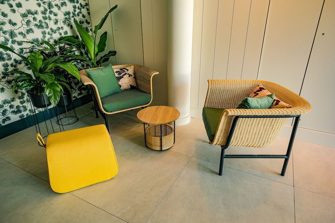 Imagen del bar/restaurante del Hotel LIVEs Bordeaux Lac. Foto 2