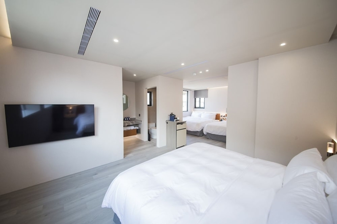 Imagen de la habitación del Hotel LIVIN, Jiaoxi. Foto 2