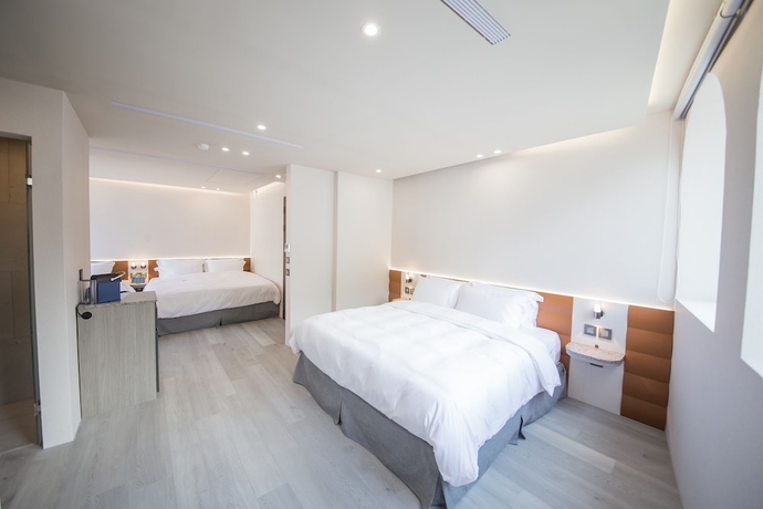 Imagen de la habitación del Hotel LIVIN, Jiaoxi. Foto 3