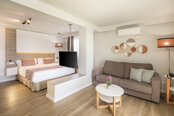 Imagen de la habitación del Hotel LIVVO Anamar Suites. Foto 8