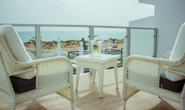 Imagen de la habitación del Hotel LIVVO Budha Beach. Foto 7