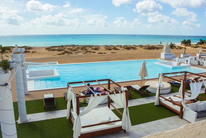 Imagen de la habitación del Hotel LIVVO Budha Beach. Foto 11