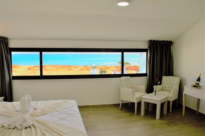 Imagen de la habitación del Hotel LIVVO Budha Beach. Foto 12