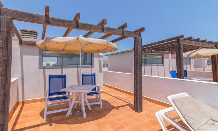 Imagen de los exteriores del Hotel LIVVO Corralejo Beach. Foto 21