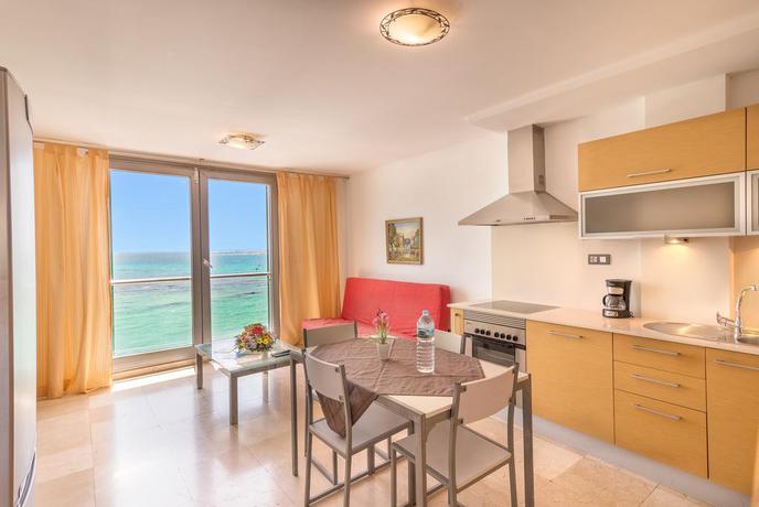 Imagen de la habitación del Hotel LIVVO Corralejo Beach. Foto 10