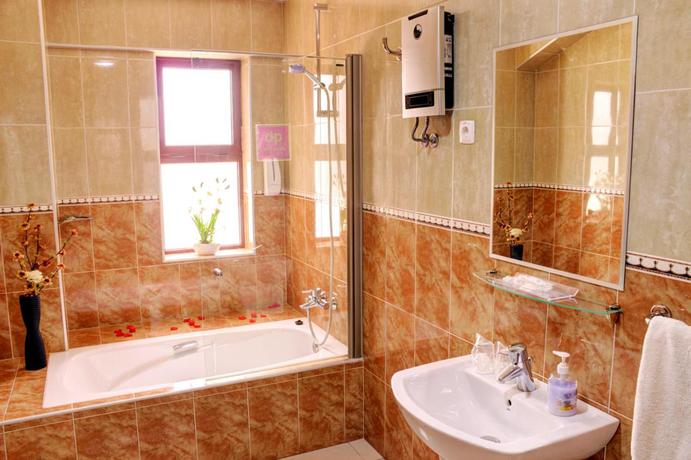 Imagen de la habitación del Hotel LIVVO Don Paco. Foto 9
