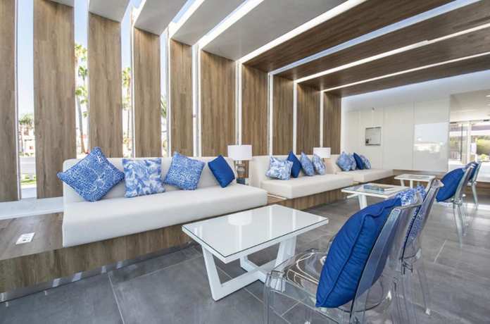 Imagen de los interiores del Hotel LIVVO Dunagolf Suites. Foto 15