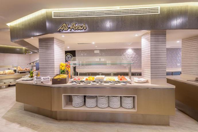 Imagen del bar/restaurante del Hotel LIVVO Koala Garden, Maspalomas. Foto 6