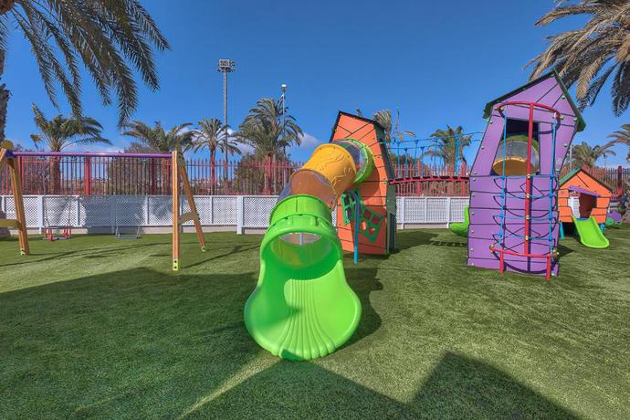 Imagen de los exteriores del Hotel LIVVO Koala Garden, Maspalomas. Foto 21