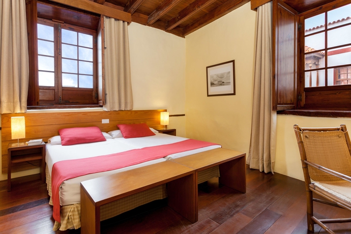 Imagen de la habitación del Hotel LIVVO La Quinta Roja. Foto 6