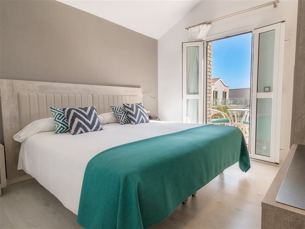 Imagen general del Hotel LIVVO Los Calderones - Adults recommended. Foto 9