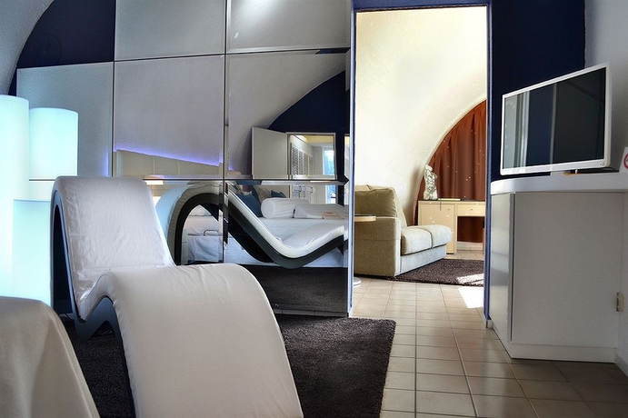 Imagen de la habitación del Hotel LIVVO Risco del Gato Suites. Foto 3