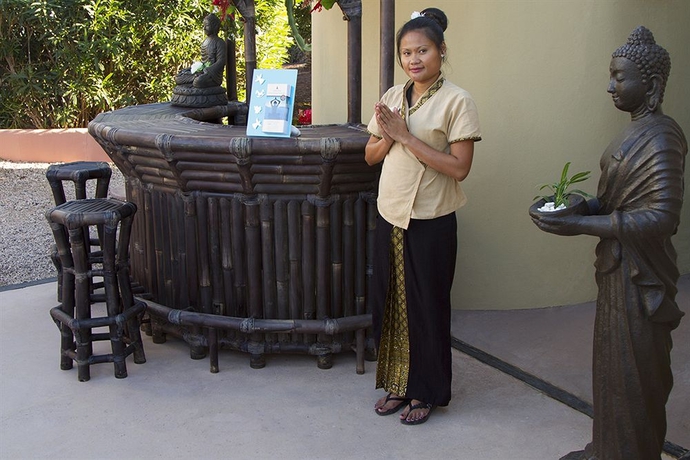 Imagen de la piscina del Hotel LIVVO Risco del Gato Suites. Foto 13