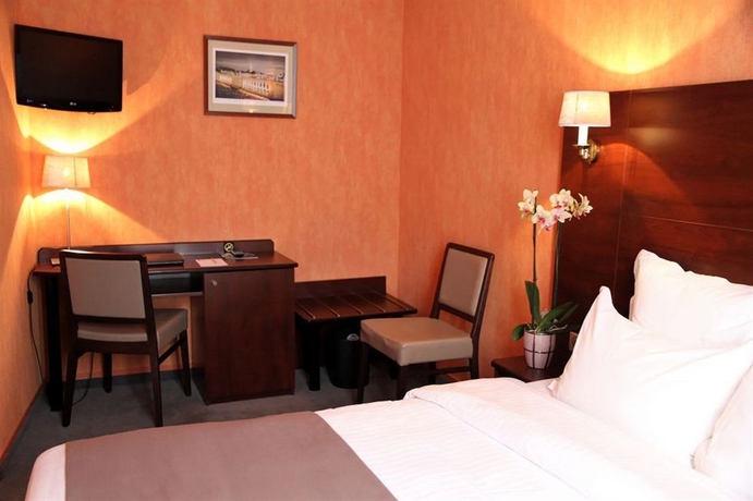 Imagen de la habitación del Hotel L'Interlude. Foto 5