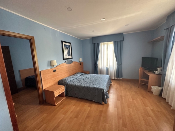 Imagen de la habitación del Hotel L\'Isola. Foto 11