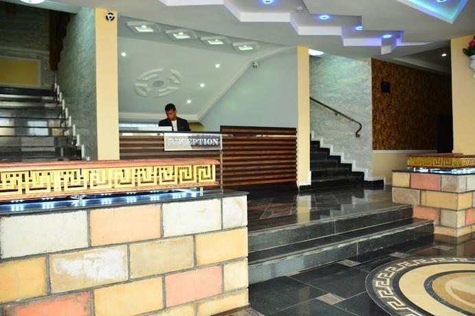 Imagen de los interiores del Hotel LJ Grand Resort. Foto 18