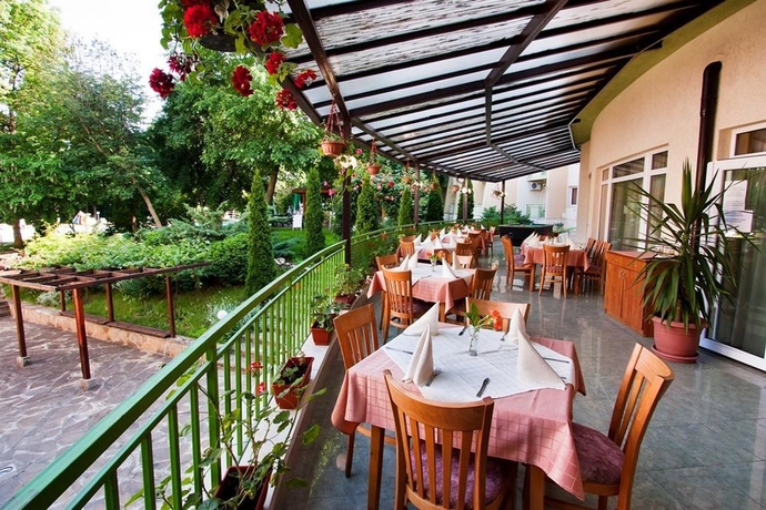 Imagen general del Hotel LJULJAK. Foto 4