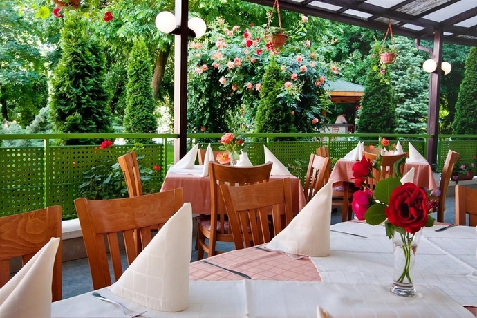 Imagen general del Hotel LJULJAK. Foto 9