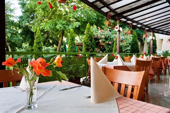 Imagen general del Hotel LJULJAK. Foto 12