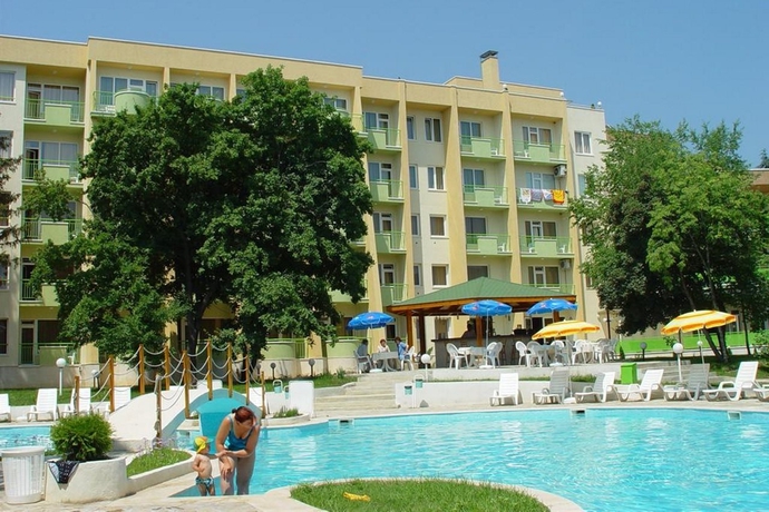 Imagen general del Hotel LJULJAK. Foto 14