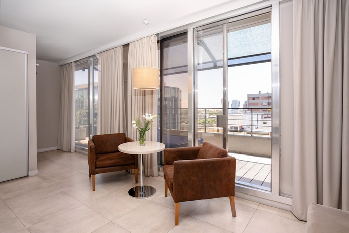 Imagen de la habitación del Hotel LM. Foto 8