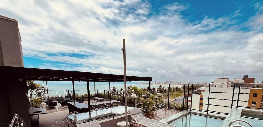 Imagen de la piscina del Hotel LM SUN INTERMARES. Foto 11