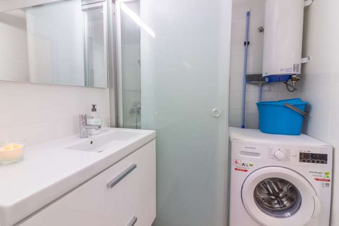 Imagen de la habitación del Hotel LOFT STORY BEACHFRONT by Living las Canteras. Foto 12