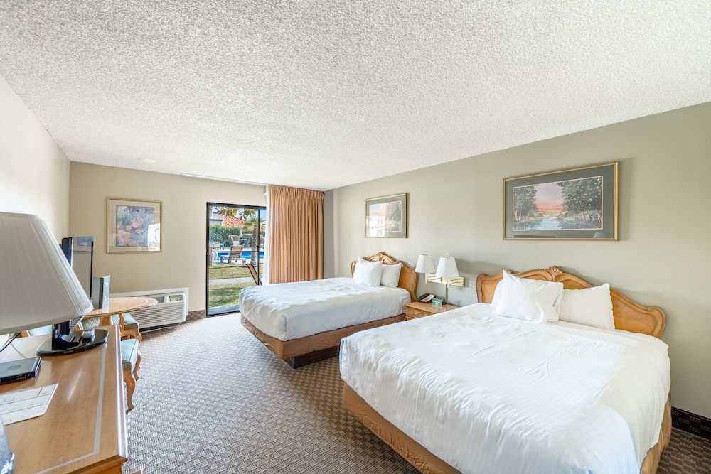 Imagen de la habitación del Hotel LOGE St George Utah. Foto 9