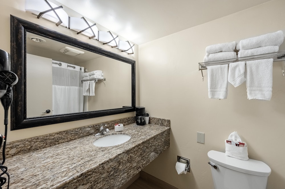 Imagen de la habitación del Hotel LOGE St George Utah. Foto 10