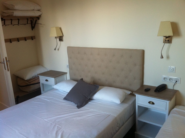 Imagen de la habitación del Hotel LOGIS HOTEL LOUISE DE SAVOIE. Foto 9