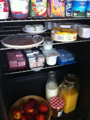 Imagen del bar/restaurante del Hotel LOGIS HOTEL LOUISE DE SAVOIE. Foto 4