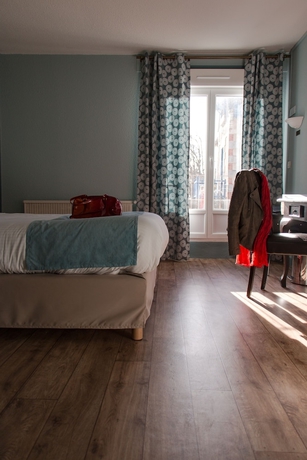 Imagen de la habitación del Hotel LOGIS Majestic Chatelaillon Plage - La Rochelle. Foto 2
