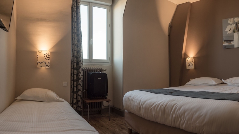 Imagen de la habitación del Hotel LOGIS Majestic Chatelaillon Plage - La Rochelle. Foto 9