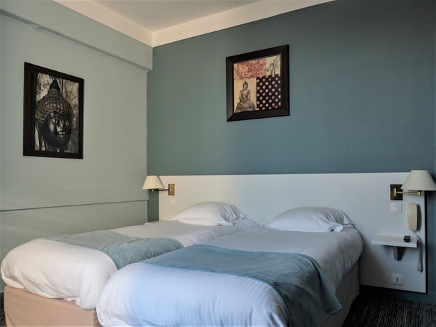 Imagen de la habitación del Hotel LOGIS Majestic Chatelaillon Plage - La Rochelle. Foto 12