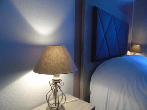 Imagen de la habitación del Hotel LOGIS Restaurant Auberge Du Cheval Blanc. Foto 6